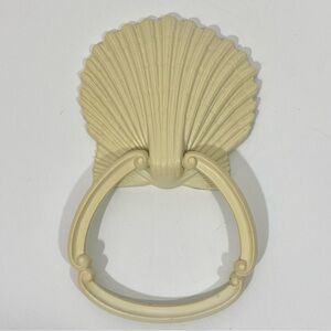 Vintage 70’s Homco Seashell Towel Holder Bathroom Decor